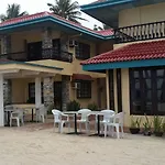 Crystal Sands Beach Resort