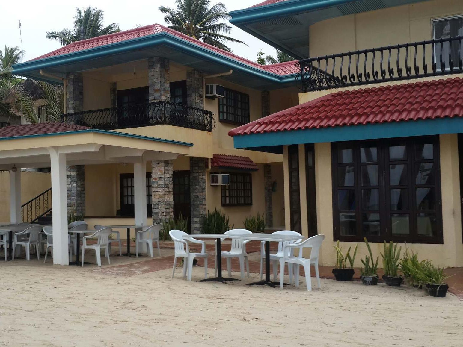 Crystal Sands Hotel